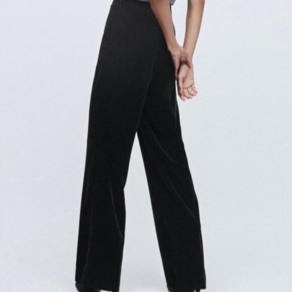 Zara Black Velvet Flared Pants Size Medium - Picture 2 of 5